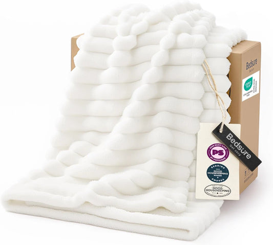 Bedsure GentleSoft Fleece Throw
